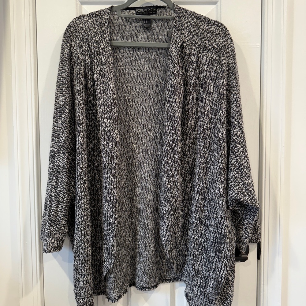 Forever 21 Monochrome Knit Cardigan